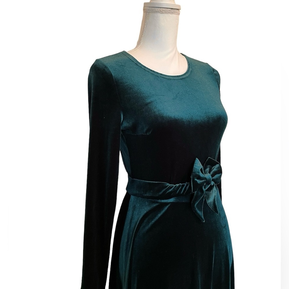 Enme Emerald Green Stretch Velvet Fit and Flare Long Sleeve Dress Women’s Small - Picture 4 of 14